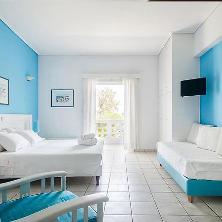 Daphne'S Club Hotel Apartments Ксилокастрон Екстериор снимка