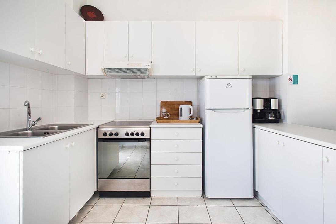 Daphne'S Club Hotel Apartments Ксилокастрон Екстериор снимка