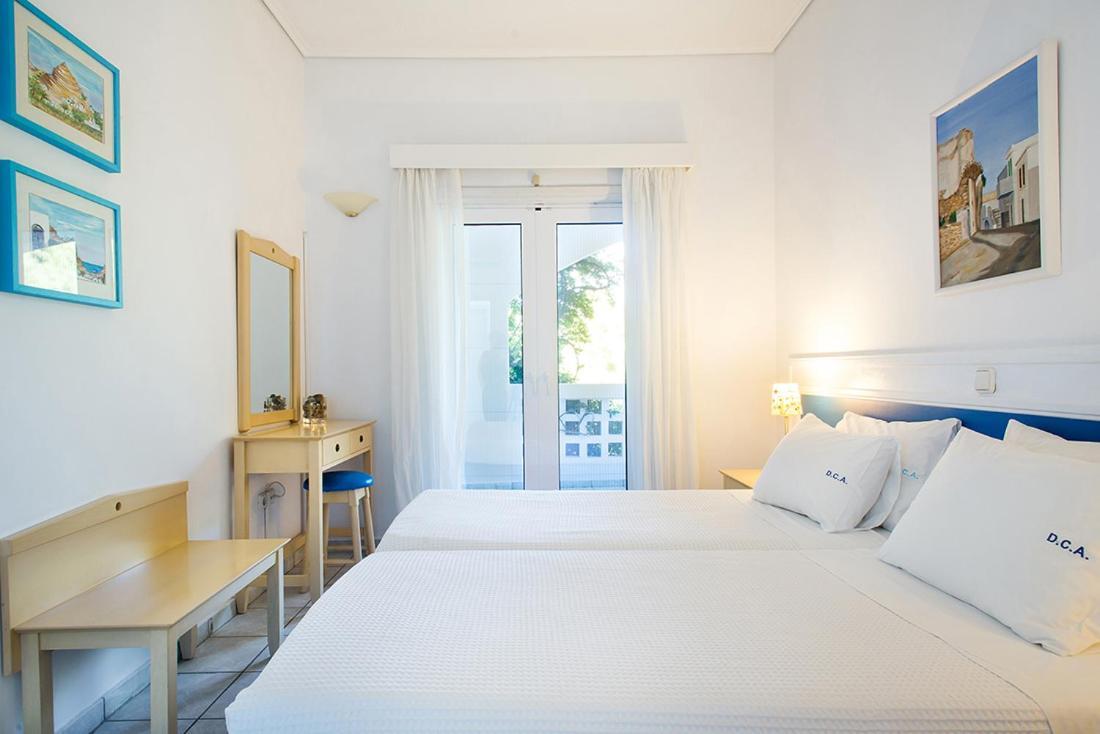 Daphne'S Club Hotel Apartments Ксилокастрон Екстериор снимка