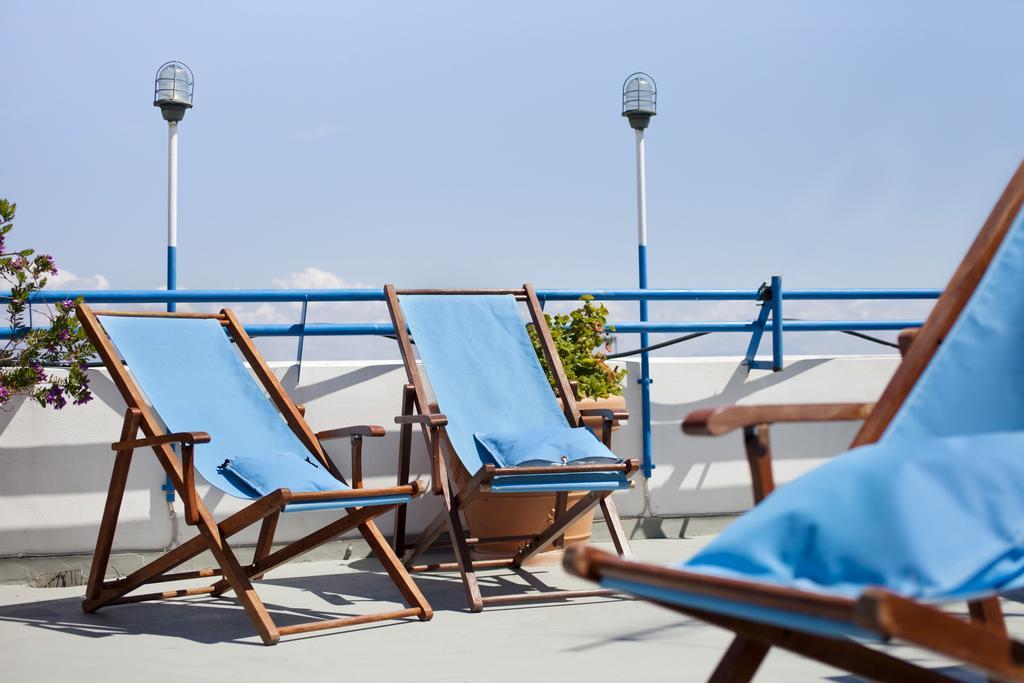 Daphne'S Club Hotel Apartments Ксилокастрон Екстериор снимка